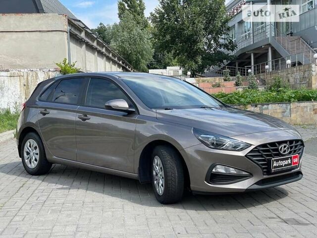 Хендай i30, об'ємом двигуна 1.5 л та пробігом 32 тис. км за 17790 $, фото 2 на Automoto.ua