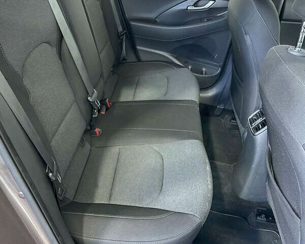 Хендай i30, об'ємом двигуна 1.5 л та пробігом 173 тис. км за 16650 $, фото 10 на Automoto.ua