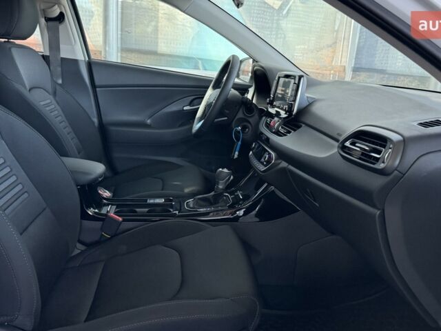 Хендай i30 2024 года купить новое авто Хендай i30 2024 года от официального дилера Автоцентр AUTO.RIA Хендай фото