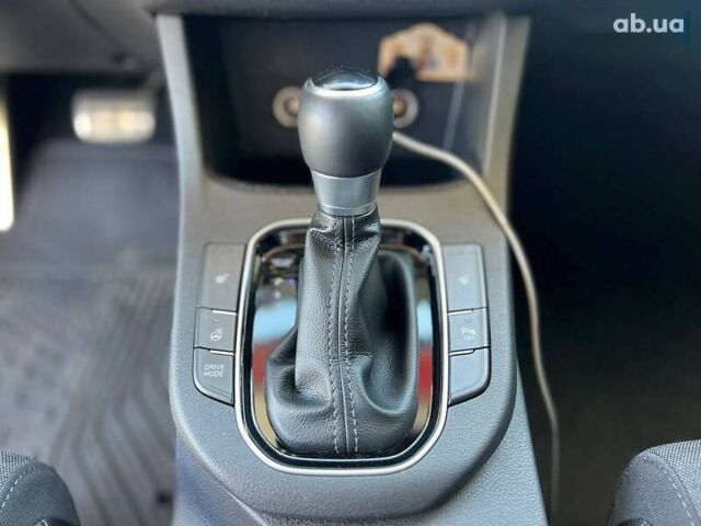 Хендай i30, объемом двигателя 1.5 л и пробегом 27 тыс. км за 19200 $, фото 20 на Automoto.ua