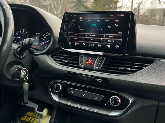 Хендай i30, объемом двигателя 1 л и пробегом 47 тыс. км за 13600 $, фото 14 на Automoto.ua
