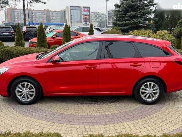 Хендай i30, объемом двигателя 1 л и пробегом 47 тыс. км за 13600 $, фото 3 на Automoto.ua
