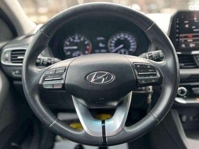 Хендай i30, объемом двигателя 1 л и пробегом 47 тыс. км за 13600 $, фото 13 на Automoto.ua