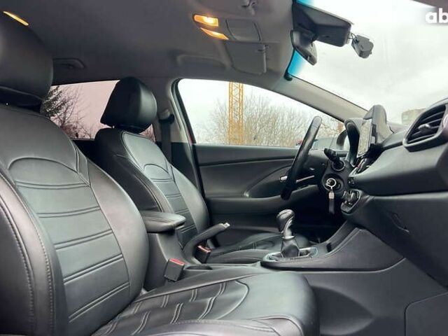 Хендай i30, объемом двигателя 1 л и пробегом 47 тыс. км за 13600 $, фото 18 на Automoto.ua
