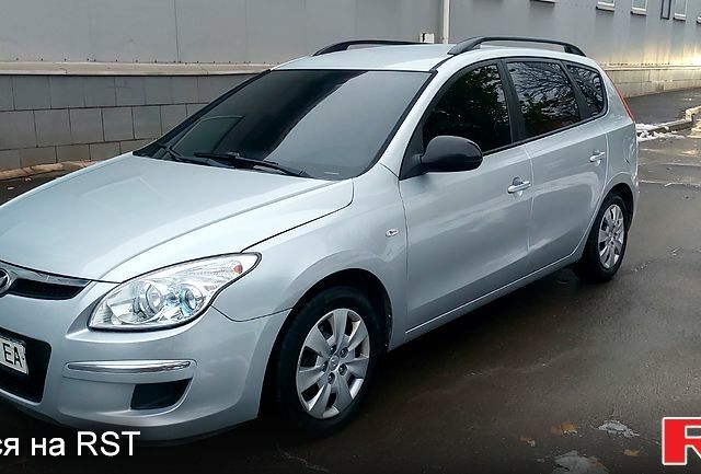 Хендай i30, об'ємом двигуна 1.6 л та пробігом 187 тис. км за 6000 $, фото 1 на Automoto.ua