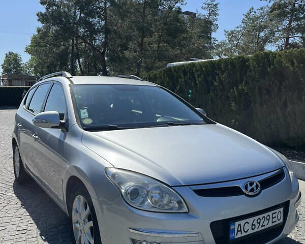 Хендай i30, объемом двигателя 1.6 л и пробегом 315 тыс. км за 5500 $, фото 5 на Automoto.ua