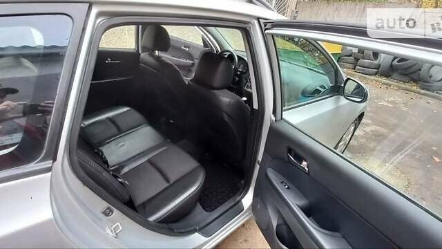 Хендай i30, объемом двигателя 1.58 л и пробегом 280 тыс. км за 6000 $, фото 17 на Automoto.ua