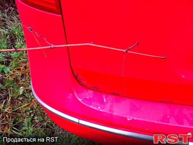 Хендай i30, объемом двигателя 1.6 л и пробегом 320 тыс. км за 5000 $, фото 7 на Automoto.ua