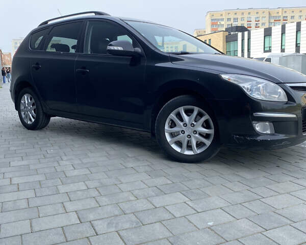 Хендай i30, объемом двигателя 2 л и пробегом 295 тыс. км за 5500 $, фото 6 на Automoto.ua