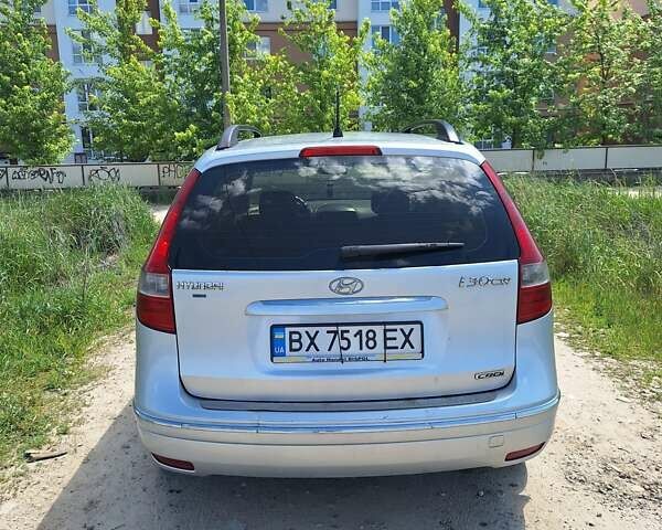 Хендай i30, объемом двигателя 1.58 л и пробегом 355 тыс. км за 4800 $, фото 2 на Automoto.ua