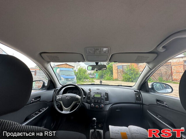 Хендай i30, объемом двигателя 1.6 л и пробегом 192 тыс. км за 6150 $, фото 6 на Automoto.ua
