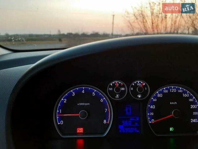 Хендай i30, объемом двигателя 1.6 л и пробегом 300 тыс. км за 6300 $, фото 6 на Automoto.ua
