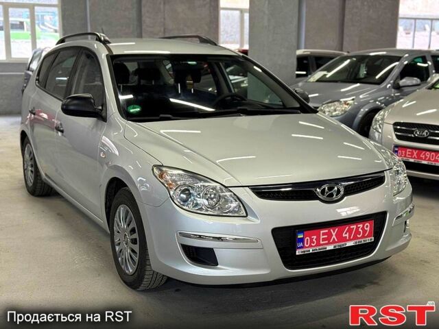 Хендай i30, объемом двигателя 16 л и пробегом 155 тыс. км за 6799 $, фото 5 на Automoto.ua