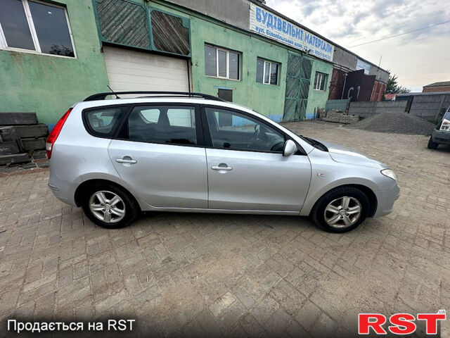 Хендай i30, объемом двигателя 1.6 л и пробегом 192 тыс. км за 6150 $, фото 9 на Automoto.ua