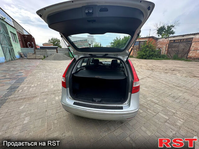 Хендай i30, объемом двигателя 1.6 л и пробегом 192 тыс. км за 6150 $, фото 8 на Automoto.ua