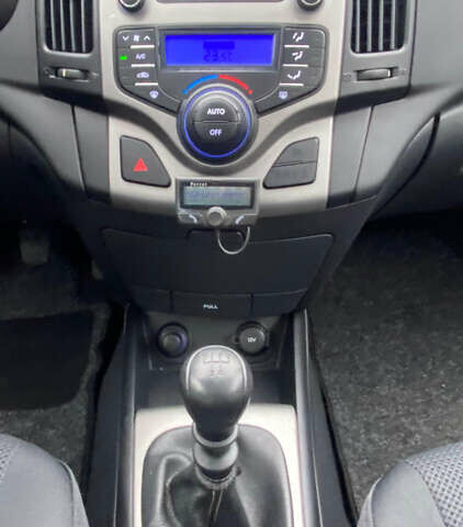 Хендай i30, объемом двигателя 1.6 л и пробегом 180 тыс. км за 6999 $, фото 13 на Automoto.ua