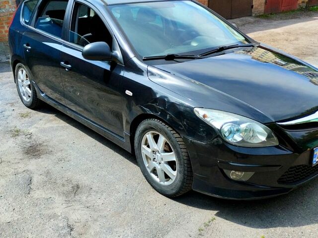 Хендай i30, об'ємом двигуна 1.4 л та пробігом 177 тис. км за 5700 $, фото 1 на Automoto.ua
