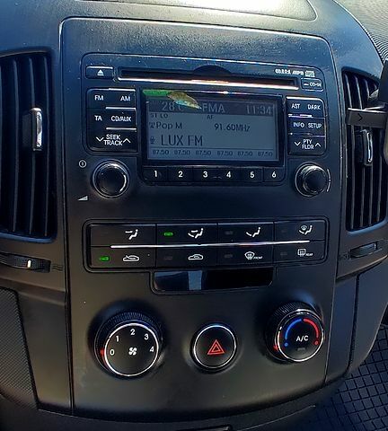 Хендай i30, об'ємом двигуна 1.6 л та пробігом 115 тис. км за 8530 $, фото 4 на Automoto.ua