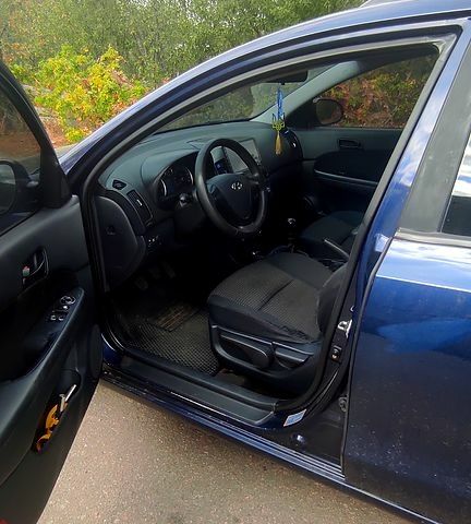 Хендай i30, объемом двигателя 1.6 л и пробегом 0 тыс. км за 5300 $, фото 3 на Automoto.ua