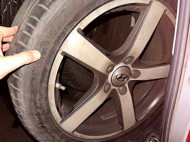 Хендай i30, объемом двигателя 1.6 л и пробегом 116 тыс. км за 7500 $, фото 12 на Automoto.ua