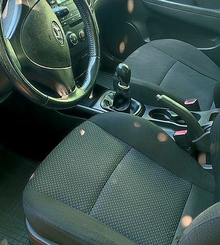 Хендай i30, об'ємом двигуна 1.6 л та пробігом 115 тис. км за 8530 $, фото 3 на Automoto.ua