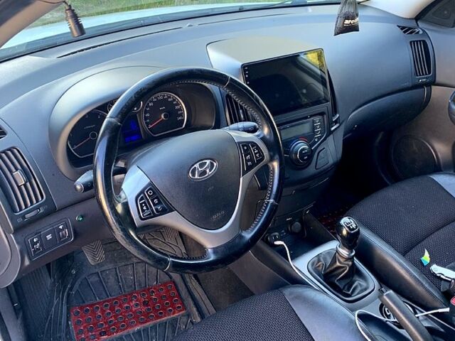 Хендай i30 2011 в Броварах на Automoto.ua Хендай i30, объемом двигателя 1.6 л и пробегом 208 тыс. км за 7900 $, фото 4 на Automoto.ua