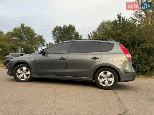 Хендай i30, объемом двигателя 1.6 л и пробегом 247 тыс. км за 6500 $, фото 4 на Automoto.ua