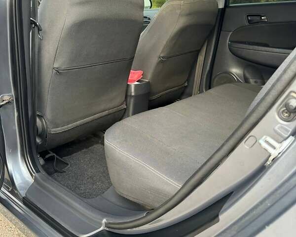 Хендай i30, объемом двигателя 1.6 л и пробегом 247 тыс. км за 6500 $, фото 25 на Automoto.ua