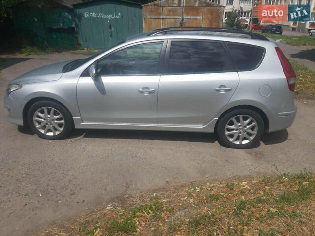 Хендай i30, объемом двигателя 1.6 л и пробегом 317 тыс. км за 5999 $, фото 3 на Automoto.ua