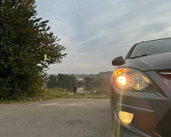Хендай i30, объемом двигателя 1.6 л и пробегом 247 тыс. км за 6500 $, фото 12 на Automoto.ua