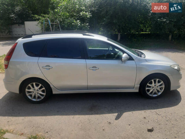 Хендай i30, объемом двигателя 1.6 л и пробегом 317 тыс. км за 5999 $, фото 4 на Automoto.ua