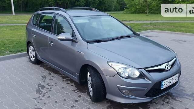 Хендай i30, объемом двигателя 1.6 л и пробегом 279 тыс. км за 7300 $, фото 2 на Automoto.ua