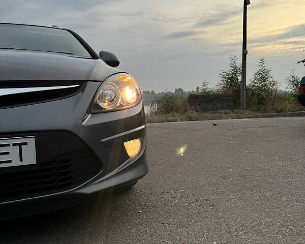 Хендай i30, объемом двигателя 1.6 л и пробегом 247 тыс. км за 6500 $, фото 11 на Automoto.ua