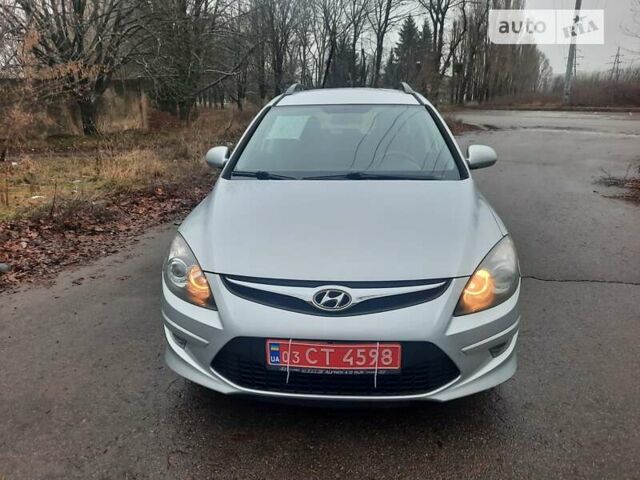 Хендай i30, объемом двигателя 1.4 л и пробегом 191 тыс. км за 7300 $, фото 23 на Automoto.ua