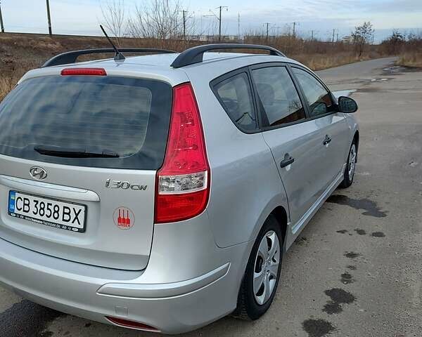 Хендай i30, объемом двигателя 1.4 л и пробегом 121 тыс. км за 7100 $, фото 8 на Automoto.ua