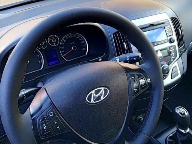 Хендай i30, об'ємом двигуна 1.4 л та пробігом 167 тис. км за 7400 $, фото 9 на Automoto.ua