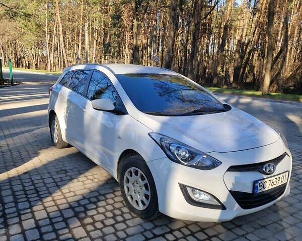 Хендай i30, об'ємом двигуна 1.4 л та пробігом 282 тис. км за 8200 $, фото 5 на Automoto.ua