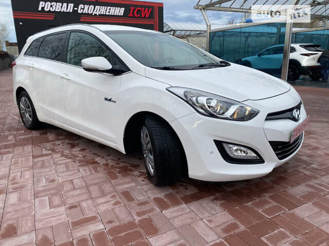 Хендай i30, об'ємом двигуна 1.6 л та пробігом 225 тис. км за 9200 $, фото 40 на Automoto.ua