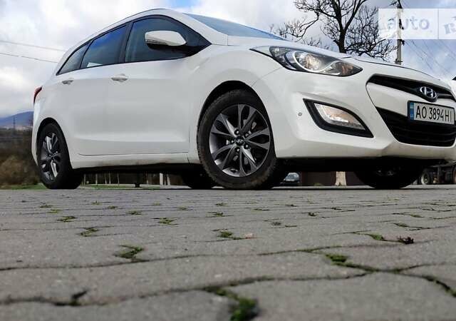 Хендай i30, об'ємом двигуна 1.6 л та пробігом 219 тис. км за 9800 $, фото 10 на Automoto.ua