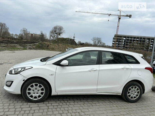 Хендай i30, об'ємом двигуна 1.4 л та пробігом 244 тис. км за 6500 $, фото 6 на Automoto.ua