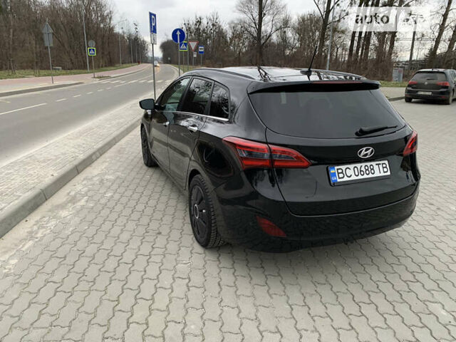 Хендай i30, об'ємом двигуна 1.58 л та пробігом 272 тис. км за 10350 $, фото 9 на Automoto.ua