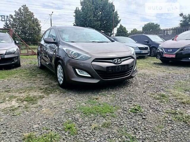 Хендай i30, об'ємом двигуна 1.41 л та пробігом 187 тис. км за 8999 $, фото 12 на Automoto.ua