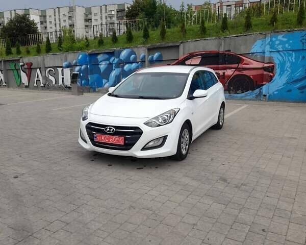 Хендай i30, об'ємом двигуна 1.6 л та пробігом 179 тис. км за 9500 $, фото 11 на Automoto.ua