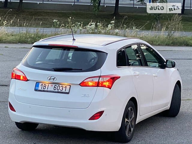 Хендай i30, об'ємом двигуна 1.6 л та пробігом 120 тис. км за 14300 $, фото 5 на Automoto.ua