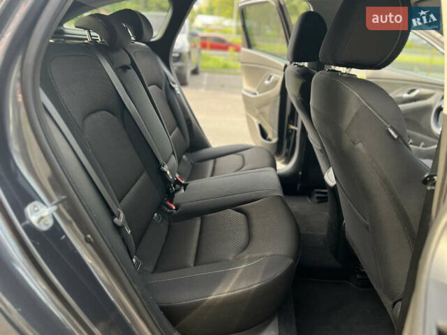 Хендай i30, объемом двигателя 1.58 л и пробегом 178 тыс. км за 11800 $, фото 35 на Automoto.ua