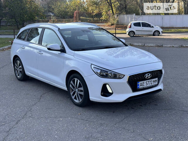 Хендай i30, об'ємом двигуна 1.6 л та пробігом 216 тис. км за 13800 $, фото 1 на Automoto.ua