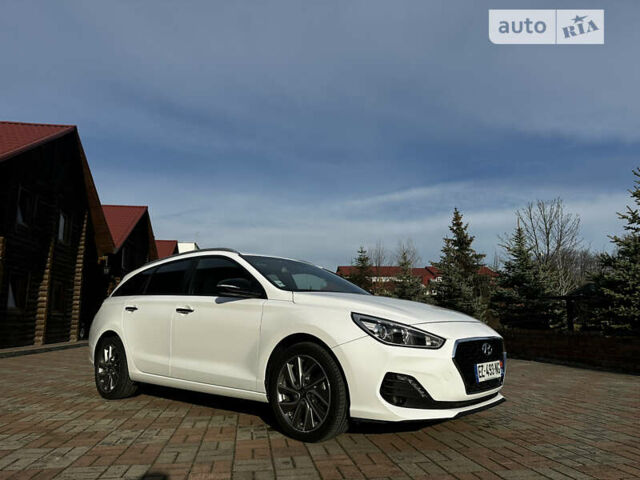 Хендай i30, об'ємом двигуна 1.59 л та пробігом 180 тис. км за 13600 $, фото 20 на Automoto.ua