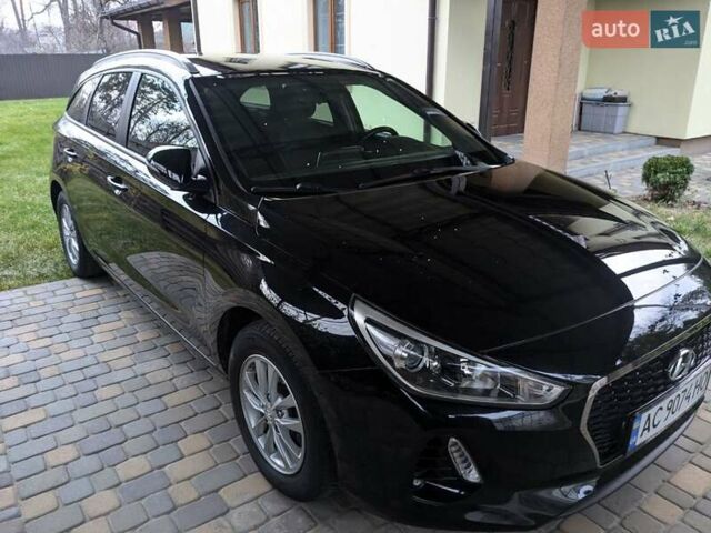 Хендай i30, объемом двигателя 1.58 л и пробегом 231 тыс. км за 11750 $, фото 2 на Automoto.ua
