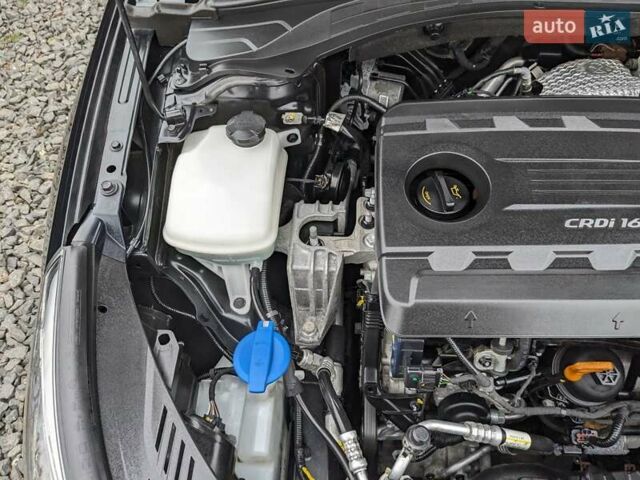 Хендай i30, объемом двигателя 1.58 л и пробегом 231 тыс. км за 11750 $, фото 30 на Automoto.ua