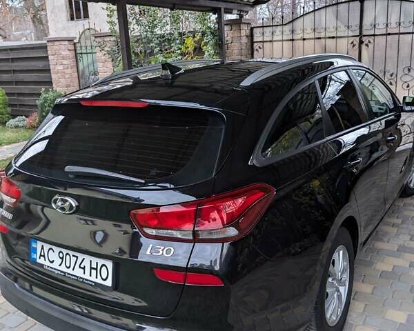 Хендай i30, объемом двигателя 1.58 л и пробегом 231 тыс. км за 11750 $, фото 4 на Automoto.ua